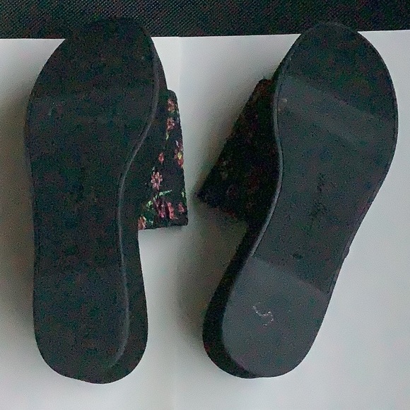 Sam Edelman High Heel Sandals Floral Design - Picture 5 of 7